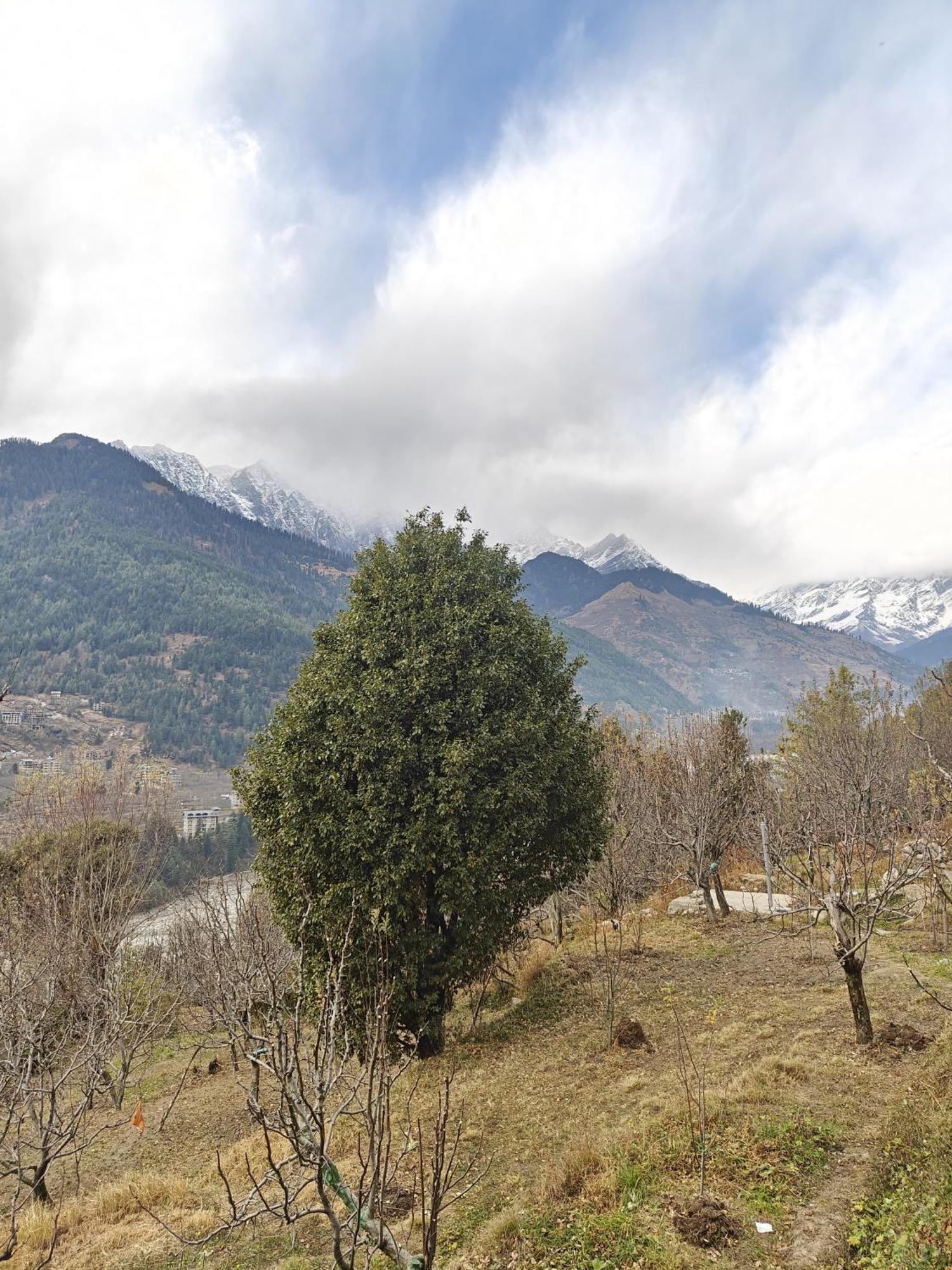 Hotel Happy House Manali Sater Exterior foto